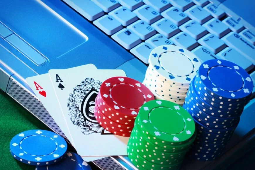 The Development of Blackjack: From Table to Online Screen